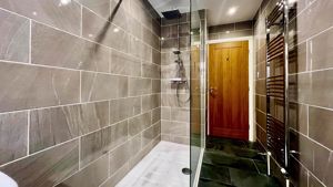 Photo 17- click for photo gallery